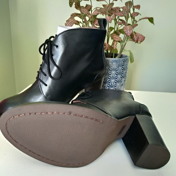 Seychelles Tower Lace up boots - Picture 2 of 4